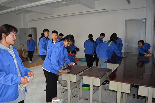 弘扬雷锋精神，共创美好校园