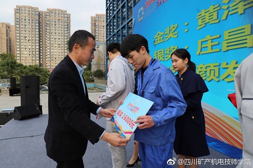 1541772186694135.jpg 3.jpg