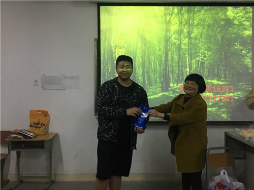 播种春天，收获希望
