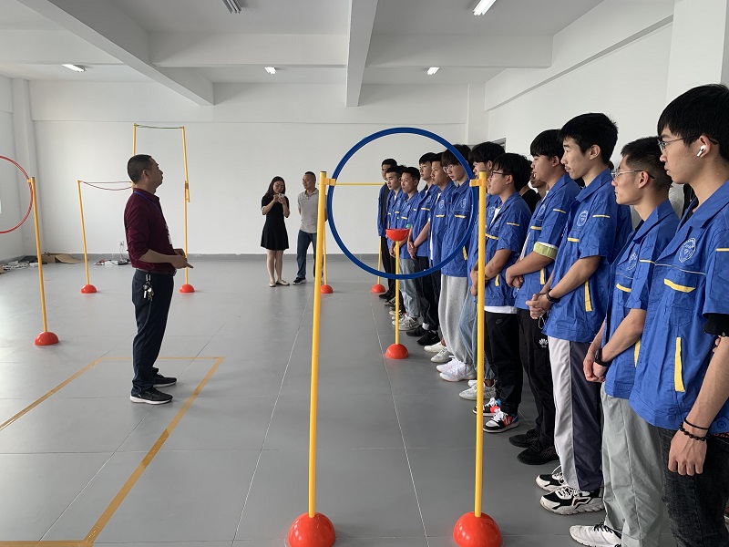 建地系开展无人机教学研讨活动