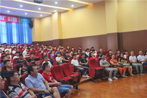 1534988446398096.png 李2.png