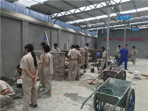 管理工程系建筑装饰工程施工实习正式启动