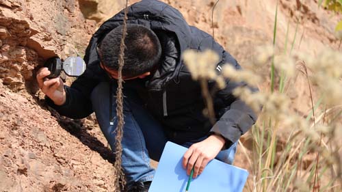 1543476345184390.jpg 个人2.jpg