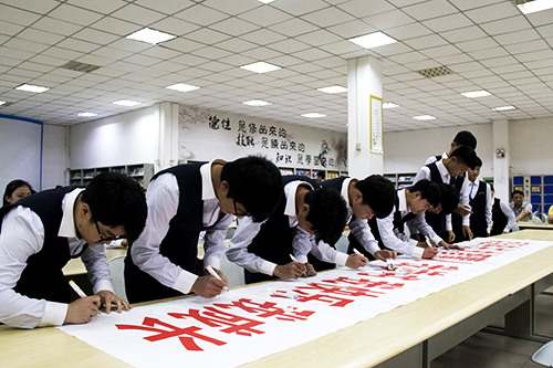 1556080286572666.jpg IMG_9813(500p).jpg