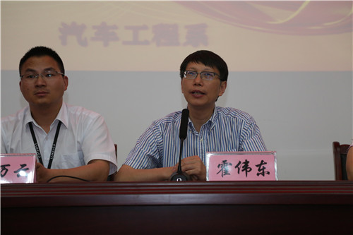 搭建校校企合作平台，推动产教融合创新发展